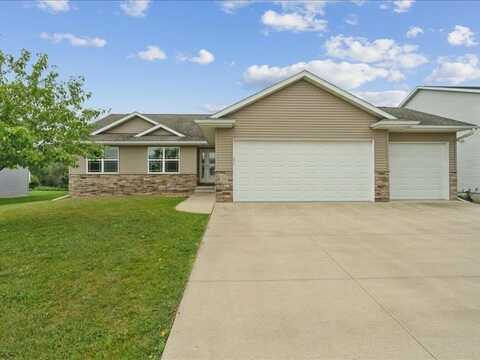 3355 Stanley Cup Dr, Marion, IA 52302