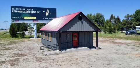 101 2nd Street East, Fairfield, ID 83327