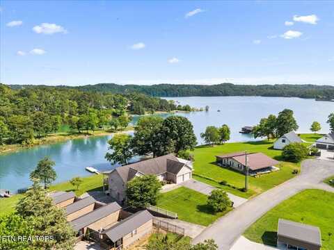 915 Smokey Mtn Queen Rd, Sevierville, TN 37876