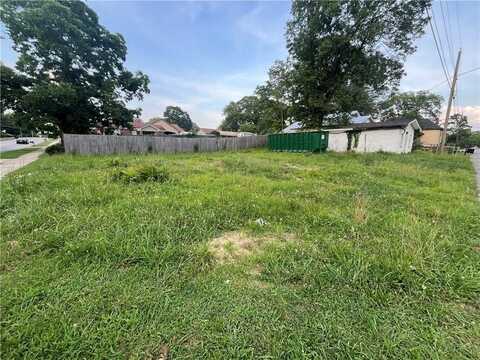 615 MARTIN LUTHER KING BOULEVARD, OPELIKA, AL 36801
