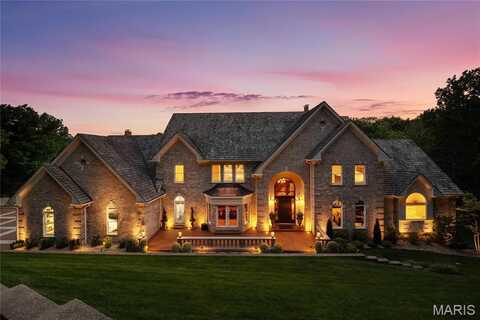 230 Saint Andrews Drive, Saint Albans, MO 63073