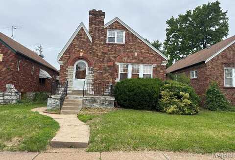 6008 N Pointe Boulevard, Saint Louis, MO 63147