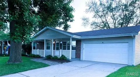 19 Saint David Drive, Saint Peters, MO 63376