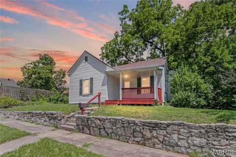 704 Miller Street, Alton, IL 62002