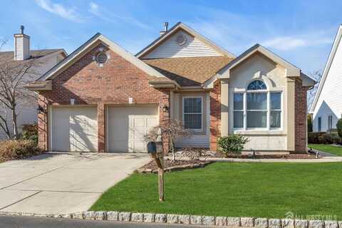 16 Brighton Court, Monroe, NJ 08831