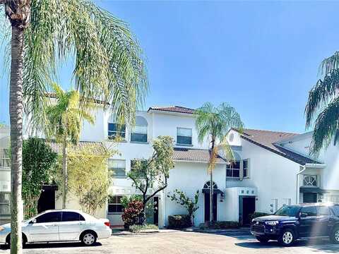 4670 NW 97th Ct, Doral, FL 33178
