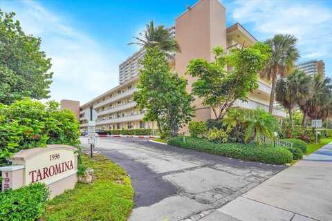 1936 S Ocean Dr, Hallandale Beach, FL 33009