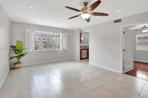 8621 SW 5th St, Pembroke Pines, FL 33025
