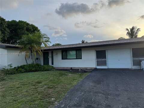 1110 NW 86th Ter, Pembroke Pines, FL 33024
