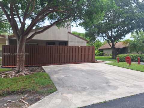22280 Timberly Dr, Boca Raton, FL 33428