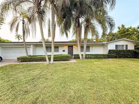 8425 SW 107th St, Kendall, FL 33156