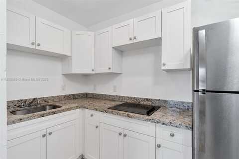 2047 Lincoln Ave, Opa Locka, FL 33054