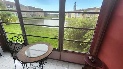 8861 Sunrise Lakes Blvd, Sunrise, FL 33322