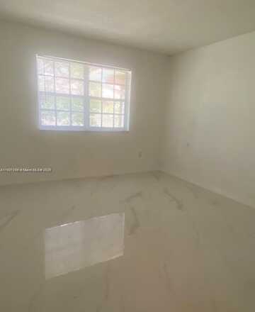 11701 SW 2nd St, Pembroke Pines, FL 33025