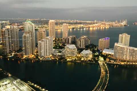 950 Brickell Bay Dr, Miami, FL 33131