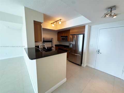 325 S Biscayne Blvd, Miami, FL 33131