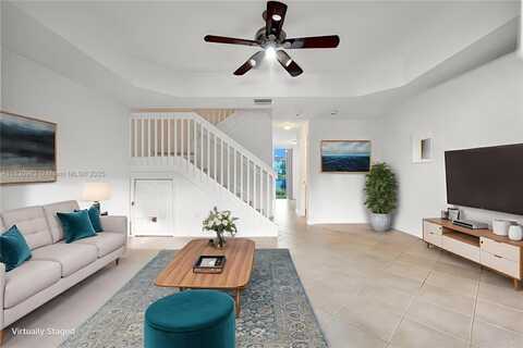 10607 SW 6th St, Pembroke Pines, FL 33025