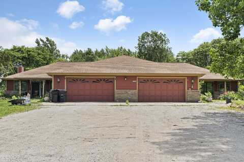 21337 North Cape St, Union Grove, WI 53182