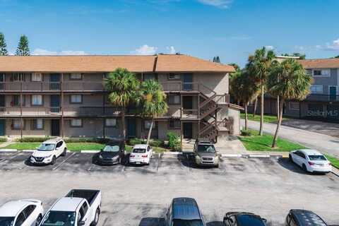 6312 NEWTOWN CIRCLE, TAMPA, FL 33615