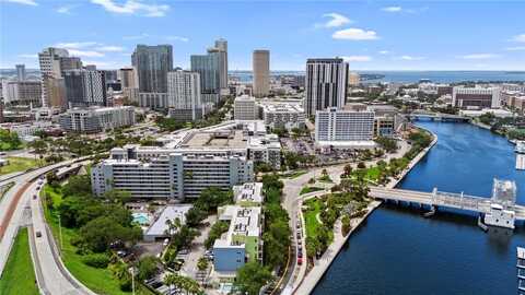 201 W LAUREL STREET, TAMPA, FL 33602