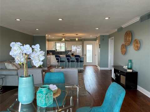 1365 SNELL ISLE BOULEVARD NE, Saint Petersburg, FL 33704
