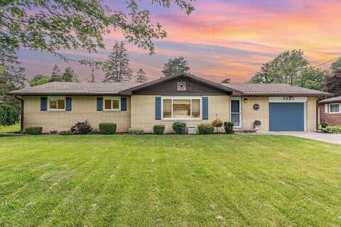 1329 Trout, Saginaw, MI 48638