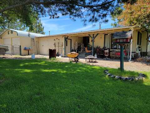 57580 Fall Road, Christmas Valley, OR 97641