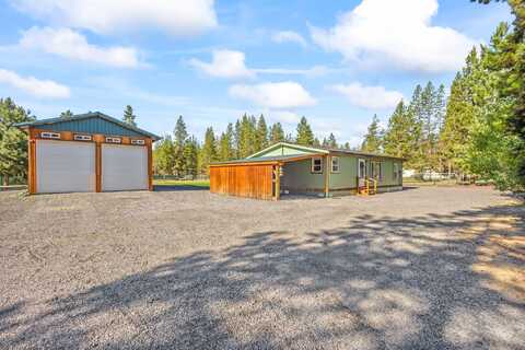 16133 Del Pino Drive, La Pine, OR 97739
