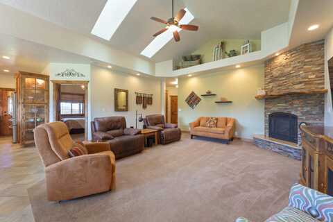 449 NE Owens Road, Prineville, OR 97754