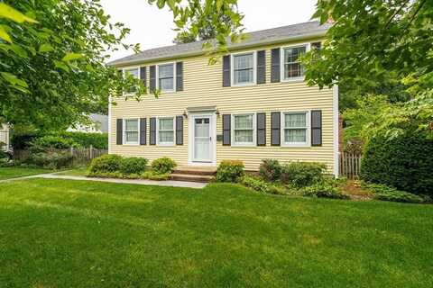 31 Glenwood Cir, Longmeadow, MA 01106