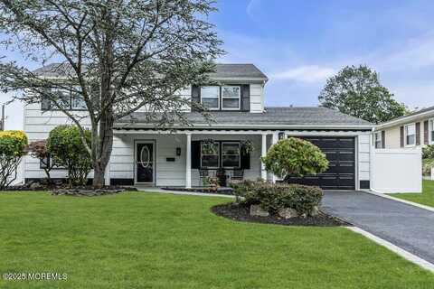 15 Inglewood Lane, Aberdeen, NJ 07747