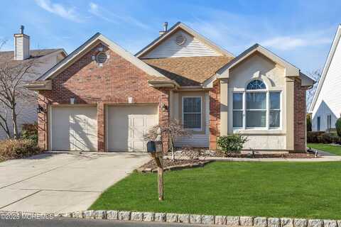 16 Brighton Court, Monroe, NJ 08831