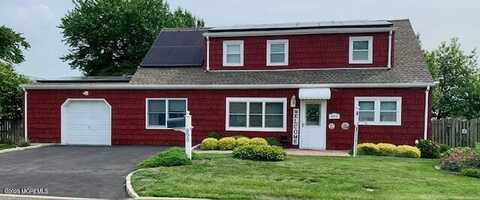 899 Tenth Street, Union Beach, NJ 07735