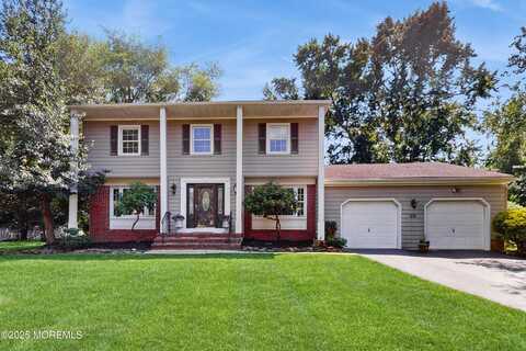 26 Appomattox Drive, Manalapan, NJ 07726