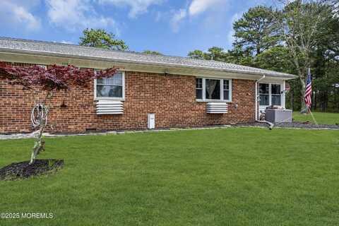 30 Brooks Court, Whiting, NJ 08759