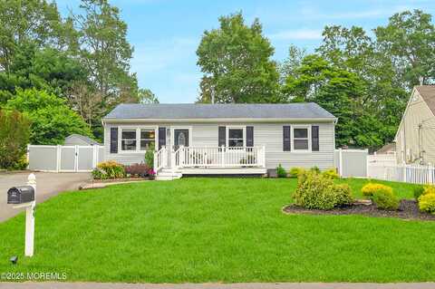 49 Anchor Avenue, Manahawkin, NJ 08050