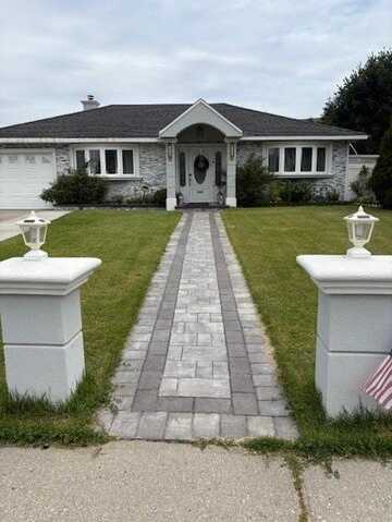 859 Dana Avenue, North Valley Stream, NY 11580