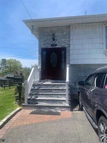 112 Miller Avenue, North Babylon, NY 11703