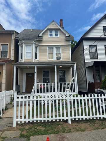 345 S 4th Avenue, Mount Vernon, NY 10550