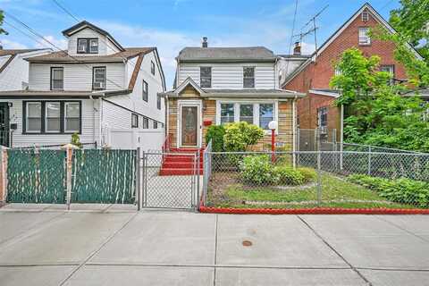 18706 Keeseville Avenue, Saint Albans, NY 11412