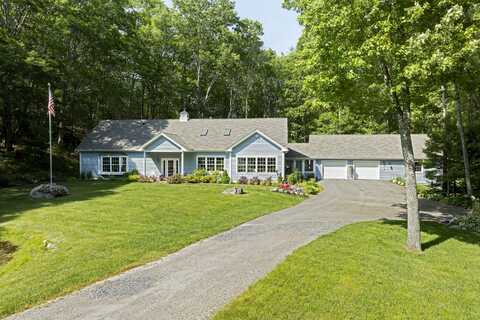 28 Evergreen Drive, Boothbay, ME 04537