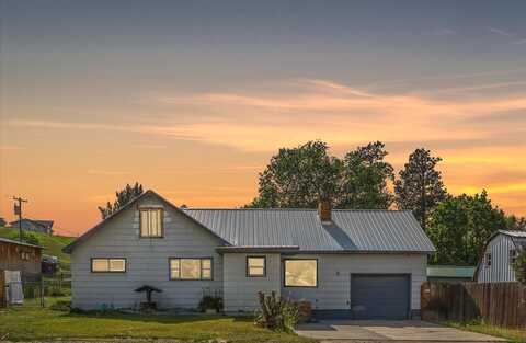 317 6th Avenue E, Eureka, MT 59917