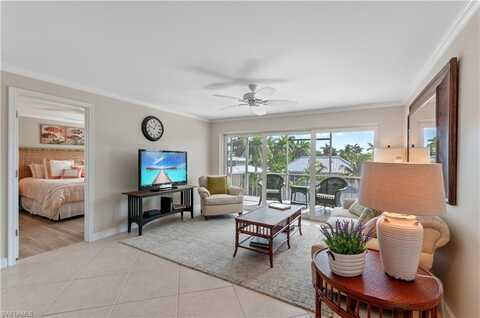 534 12th, NAPLES, FL 34102