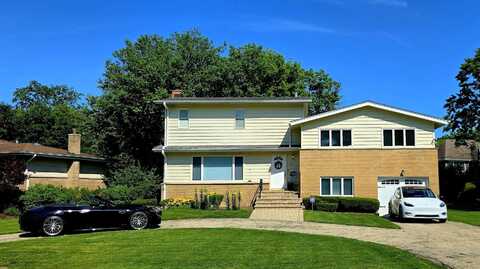 517 Appletree Lane, Deerfield, IL 60015