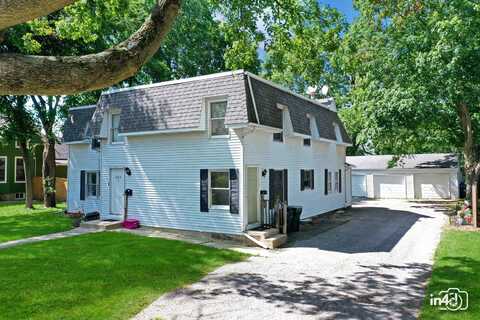 525 McKee Street, Batavia, IL 60510