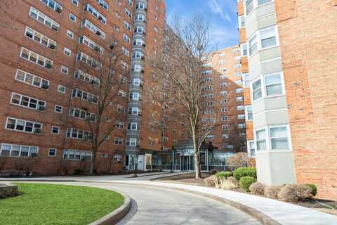 4960 N MARINE Drive, Chicago, IL 60640