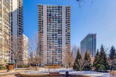 1455 N Sandburg Terrace, Chicago, IL 60610
