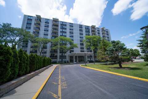 9009 Golf Road, Des Plaines, IL 60016