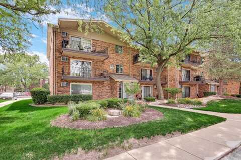 14000 Waterbury Drive, Crestwood, IL 60418