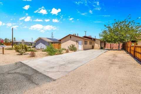 6413 Smoketree Avenue, 29 Palms, CA 92277